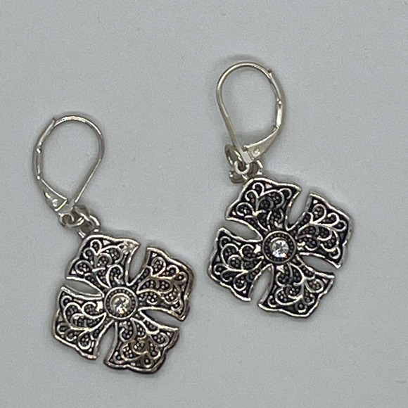 Vintage Silver Toned Celtic Knot‎ Cross Earrings Fishhook Closure Jewelry EUC - Picture 6 of 9